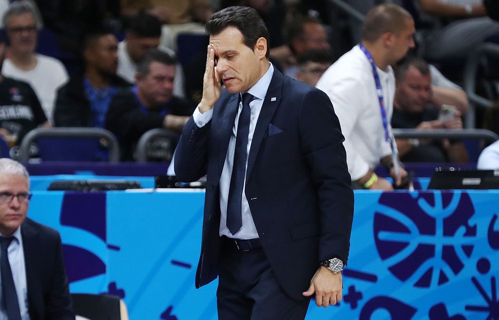 FIBA: Έξαλλος ο Ιτούδης με τα «παράθυρα»