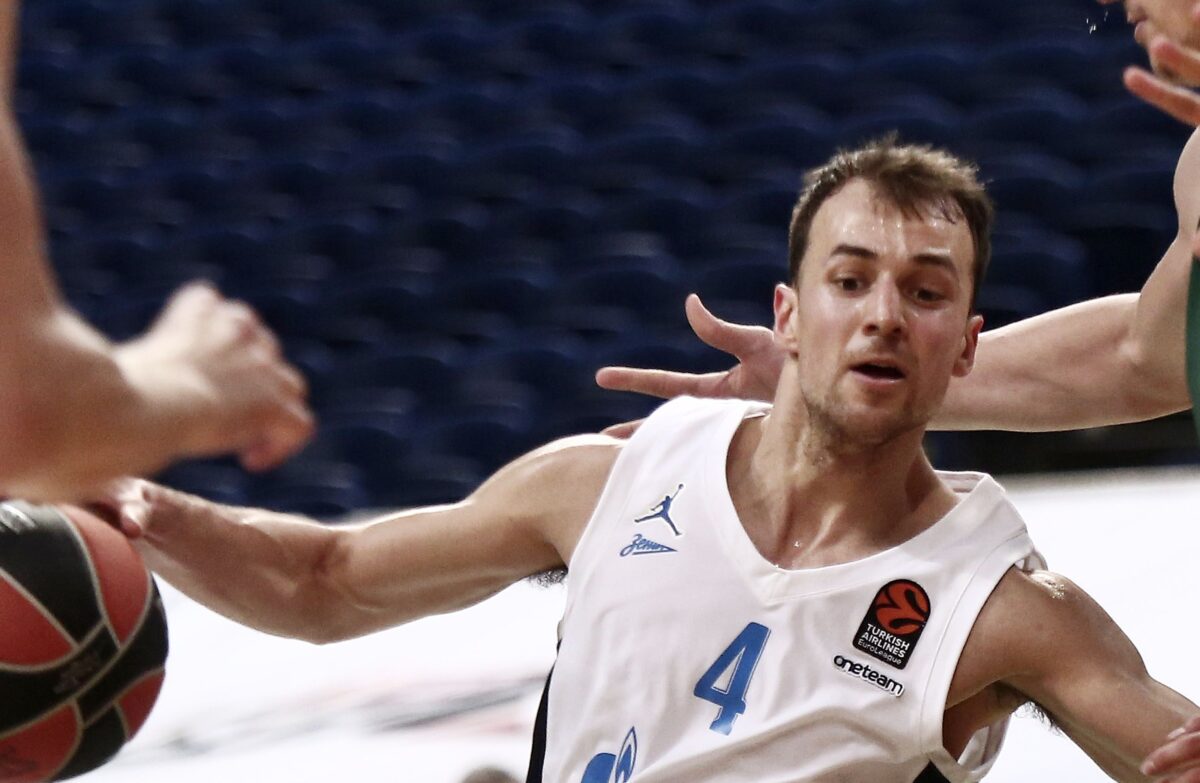 Εκτός για έξι εβδομάδες (και) ο Κέβιν Πάνγκος για την Αρμάνι Μιλάνο