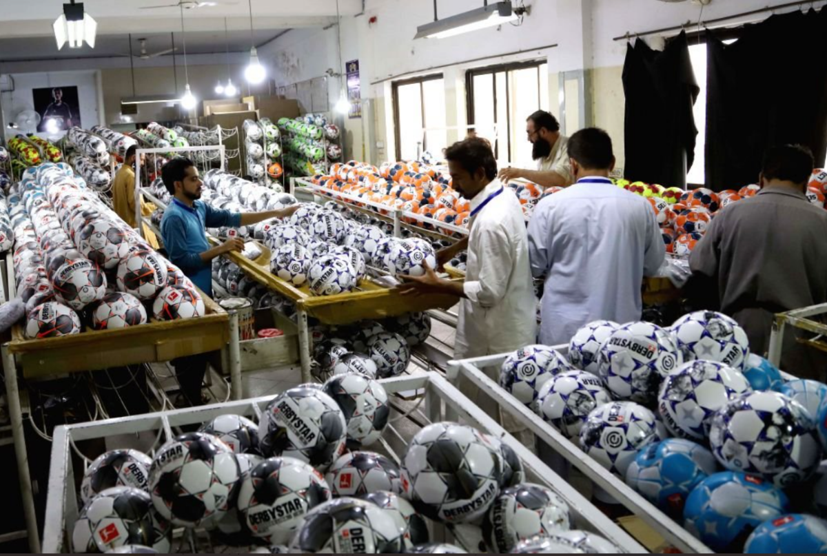 Το ποδόσφαιρο οφείλει την ύπαρξη του στο Πακιστάν… (pic)