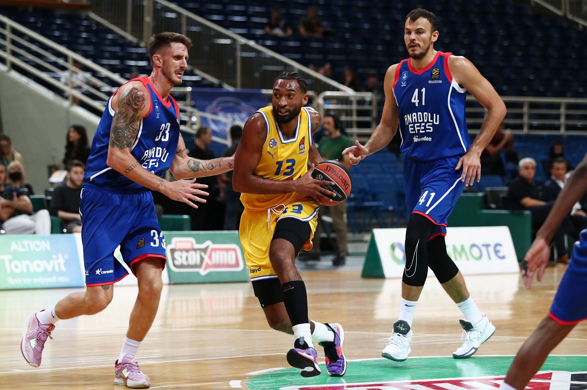 Φίλοι, γνωστοί και πρώην συμπαίκτες στο πλευρό του Χίλιαρντ