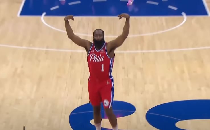 Ο Τζέιμς Χάρντεν επιστρέφει στα παλιά του λημέρια (vid)