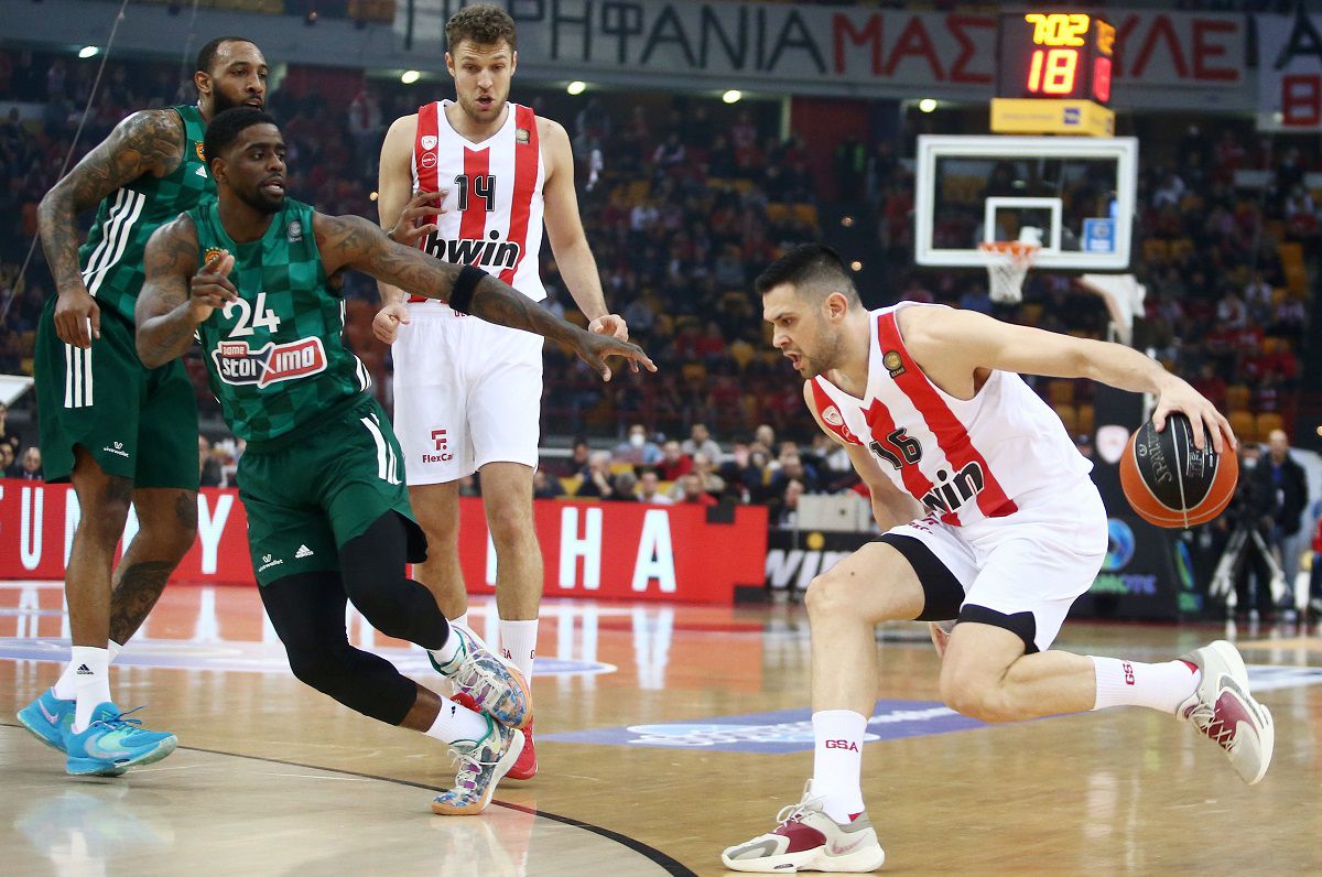 Οι δωδεκάδες του ντέρμπι των αιωνίων – Στο ΟΑΚΑ ο Βεζένκοφ αλλά με πολιτικά