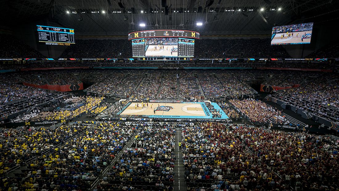 Οι Σπερς επιστρέφουν στο Alamodome για έναν αγώνα-γιορτή με 60.000 θεατές