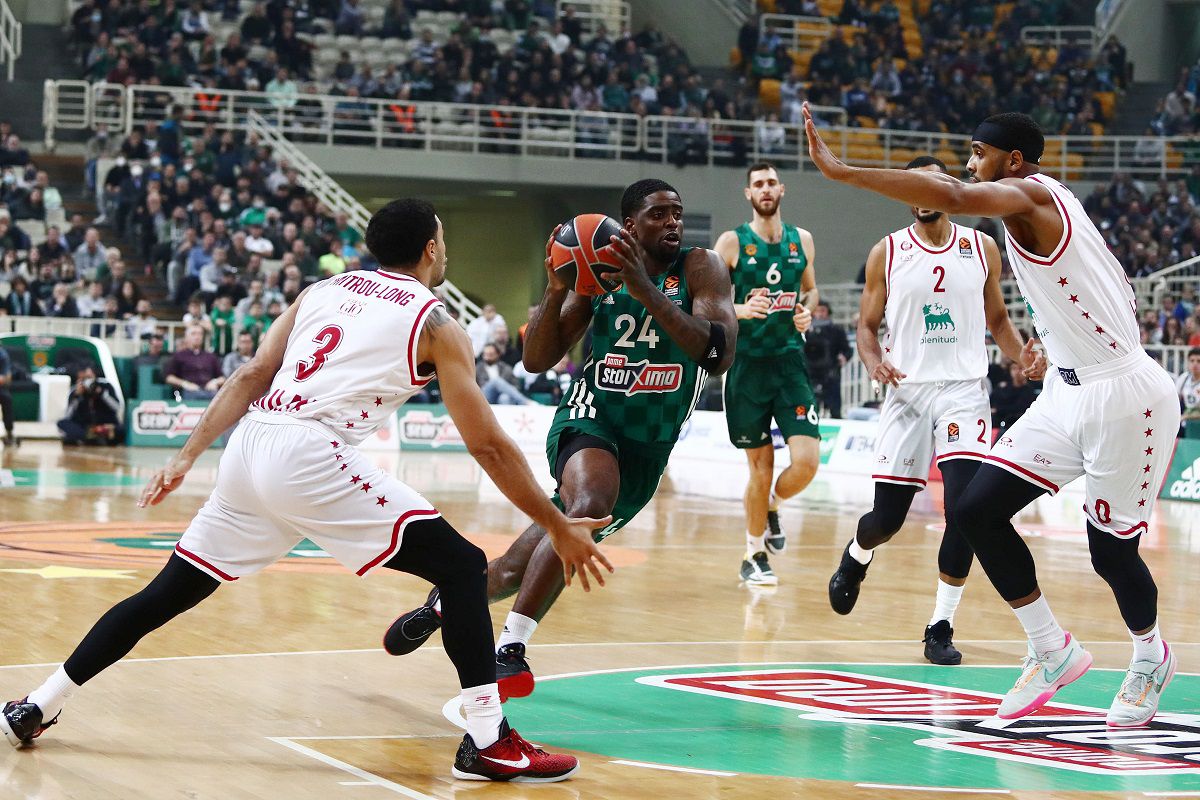 Ο Μπέικον διέλυσε την Αρμάνι – Θρίαμβος για τον Παναθηναϊκό στην παράταση