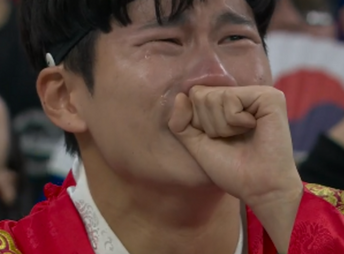 Τα δάκρυα στο 2-1 και η αναμονή των Κορεατών για το Ουρουγουάη – Γκάνα (vid)