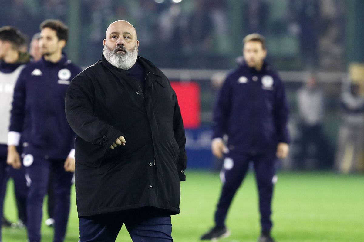 Καραπαπάς κατά Λεουτσάκου: «Για πες μας λοιπόν τι έκανες για τη διαιτησία;»