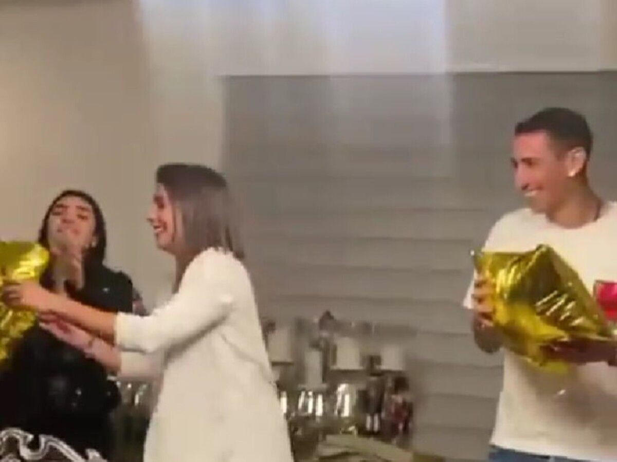 Ο Ντι Μαρία τραγούδησε το «Muchachos» έχοντας ρουφήξει… ήλιον (vid)