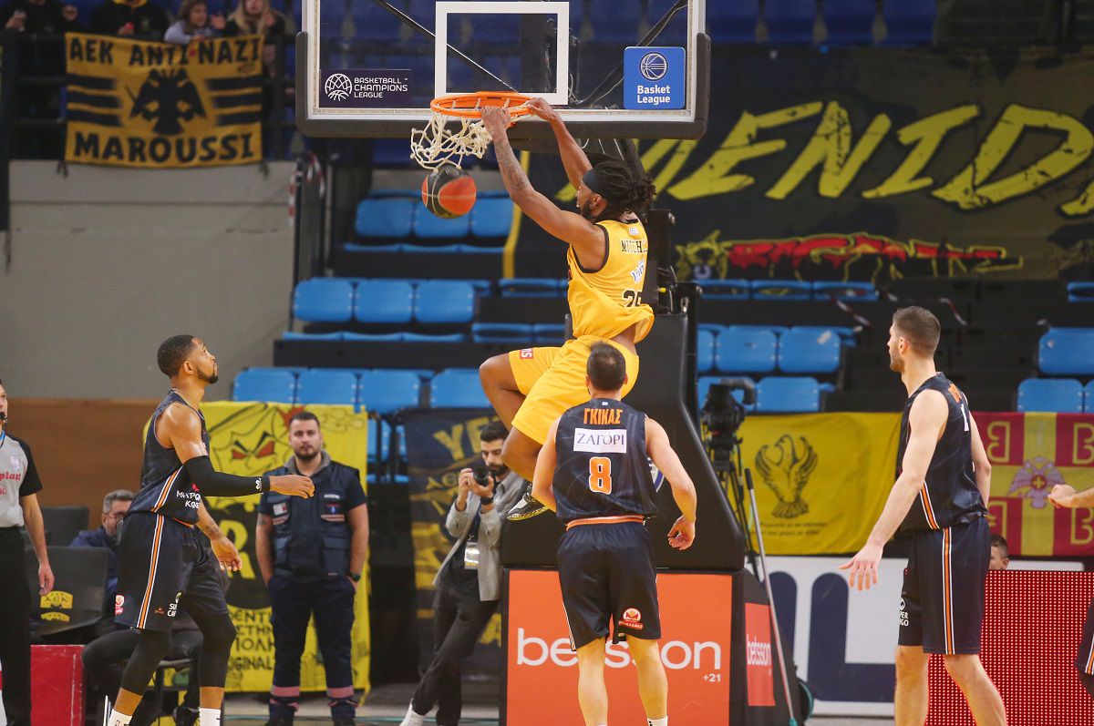 Με πίεση και άγχος η ΑΕΚ νίκησε τον Προμηθέα