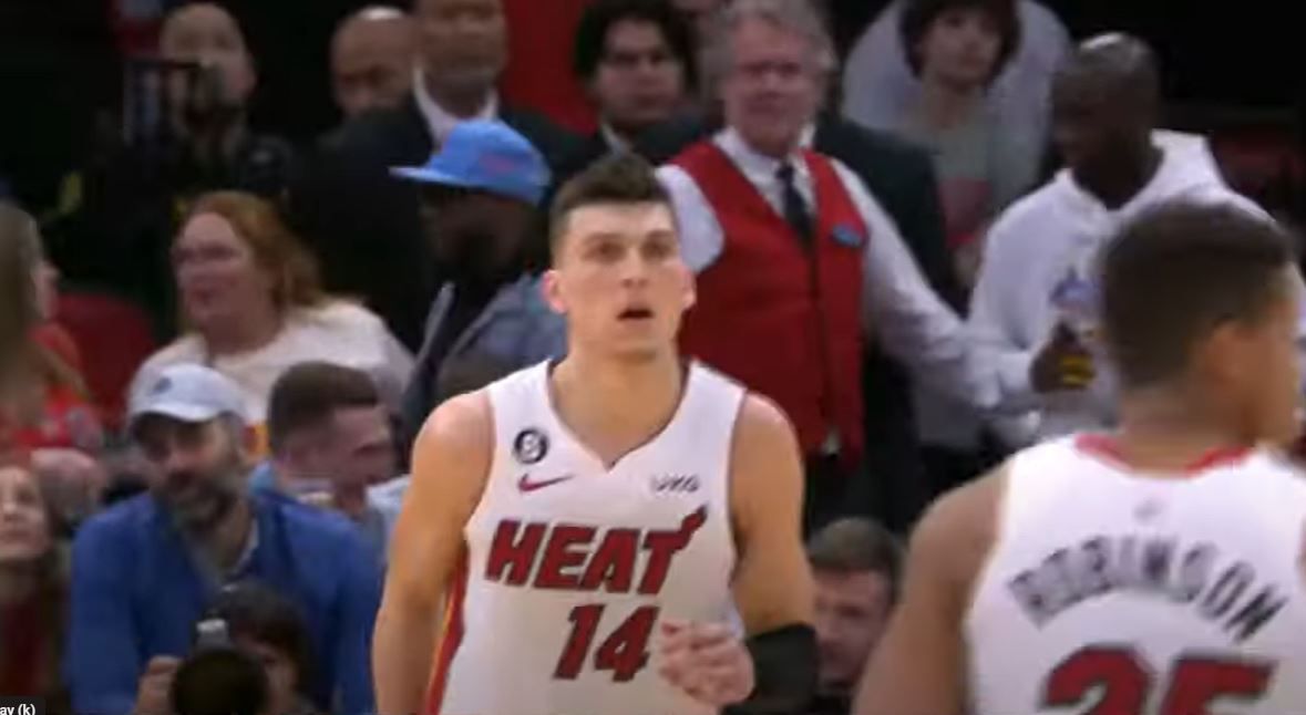 Τα 10 τρίποντα και οι 41 πόντοι του Τάιλερ Χίροου των Μαϊάμι Χιτ