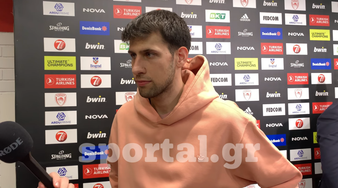 Λούντζης στο SPORTAL: «Είμαι πάντα έτοιμος, όνειρο κάθε παιδιού το χειροκρότημα από τον κόσμο του Ολυμπιακού»