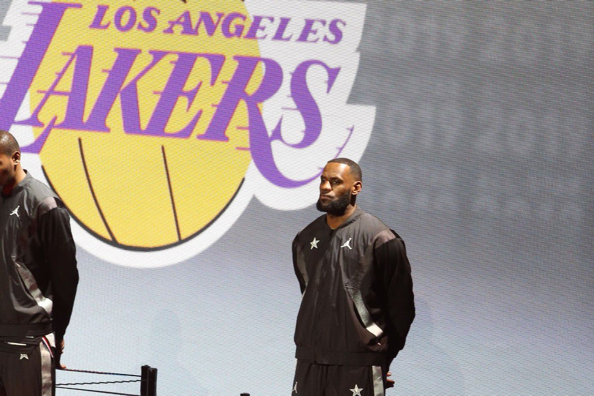 Λέικερς: Χωρίς ΛεΜπρόν και Ντέιβις με Ράπτορς