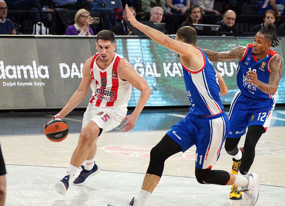 Η τελευταία περίοδος που «πληγώνει» τον Ολυμπιακό και η παράμετρος «Λαρεντζάκης»