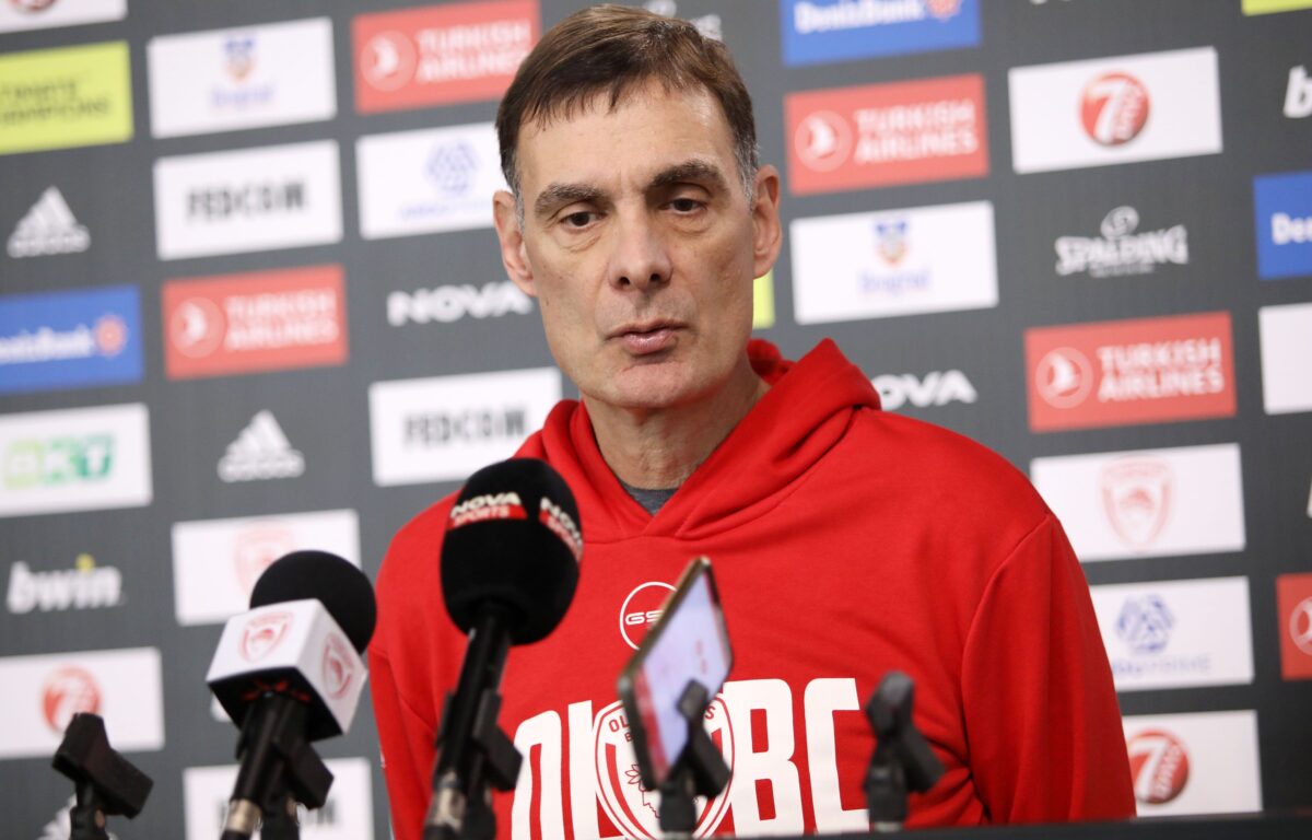 Μπαρτζώκας: «Δεν παίζει ο Ταβάρες με τον Φαλ»