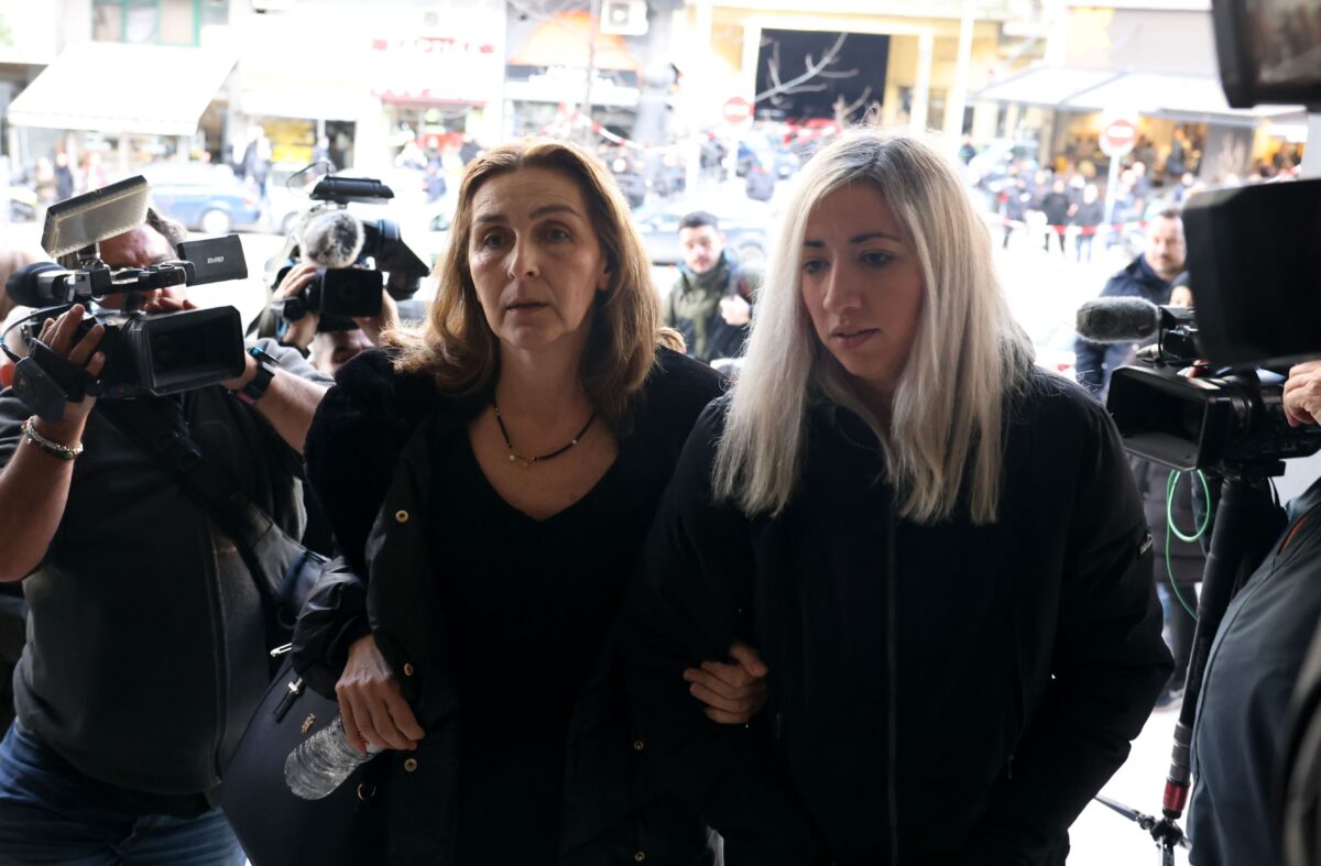 Ξέσπασε η μητέρα του Άλκη στον 8ο κατηγορούμενο: «Πες ονόματα, ποιοι ήταν…»