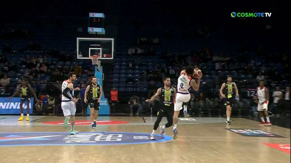 Μαγικό buzzer beater του Λάρκιν πίσω από τη σέντρα (vid)