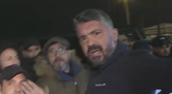 Ο Γκατούζο έχασε τη ψυχραιμία του και έριξε χαστούκι σε κάμερα  (vid)