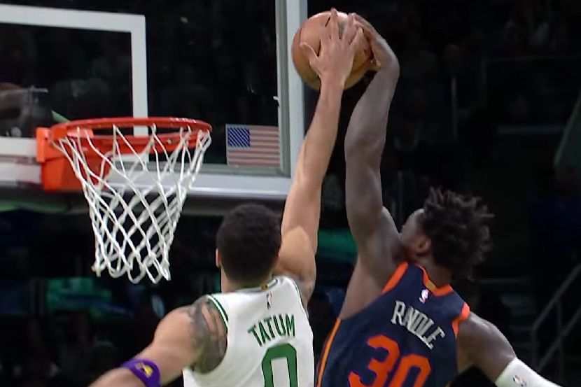 NBA: Πέταξε στην κορυφή του Top10 ο Ραντλ (vid)