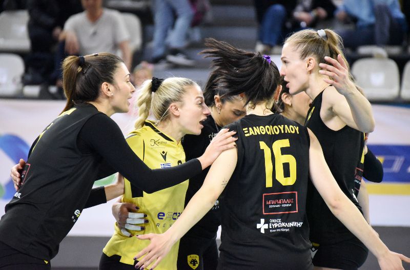 Πέρασε από τη Λαμία η ΑΕΚ