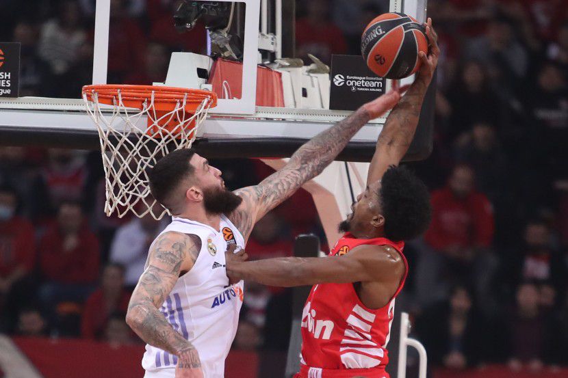 Η «βασίλισσα» υποκλίθηκε (ξανά) στον πρώτο και καλύτερο Ολυμπιακό!