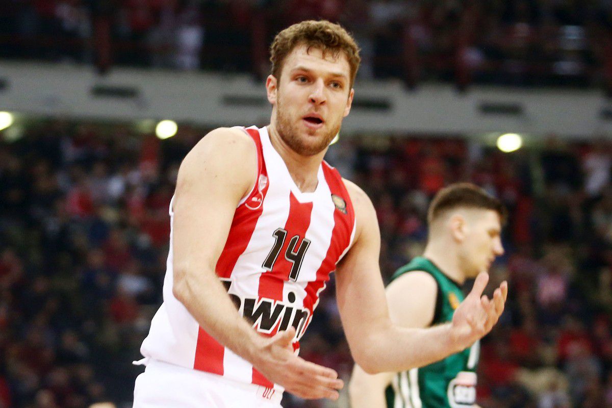 Βεζένκοφ: «Ο Ολυμπιακός είναι το σπίτι μου, εδώ ανήκω»