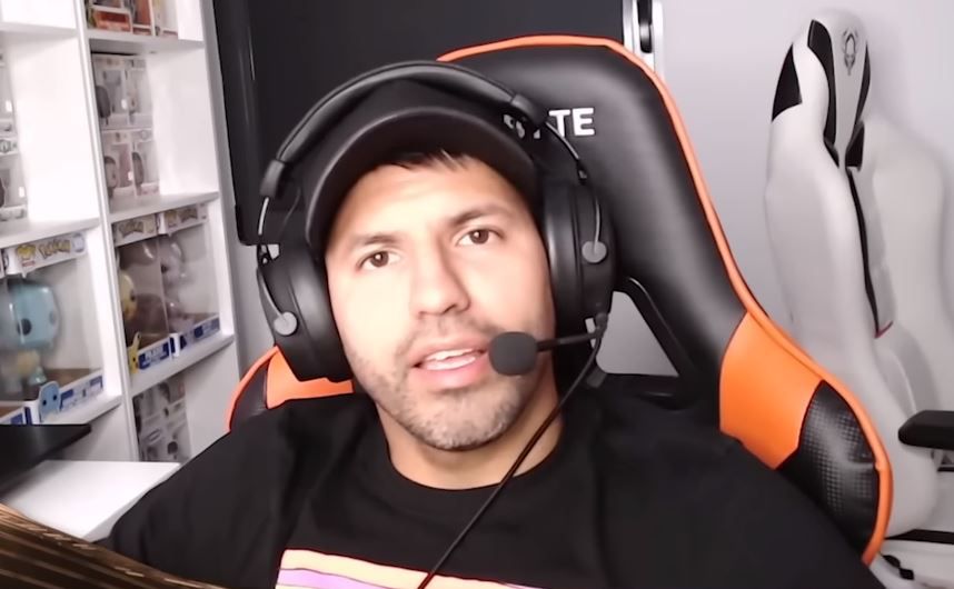 Αγουέρο προς Ιμπραΐμοβιτς: «Είσαι ο λιγότερο κατάλληλος να μιλήσεις, να ανησυχείς για τη χώρα σου…» (vid)