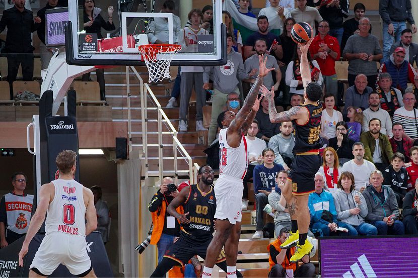 Τα highlights της ήττας του Ολυμπιακού από τη Μονακό (64-60)