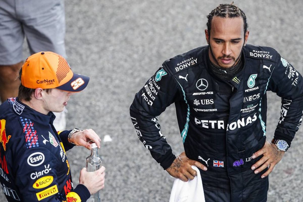 Φερστάπεν ή Χάμιλτον; Ποιος από τους δύο κορυφαίους πιλότους βγάζει περισσότερα;