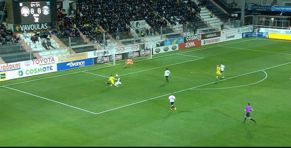 ΟΦΗ – Αστέρας Τρίπολης: Απίθανο τάκλιν του Πασαλίδη στον Μπαρτόλο