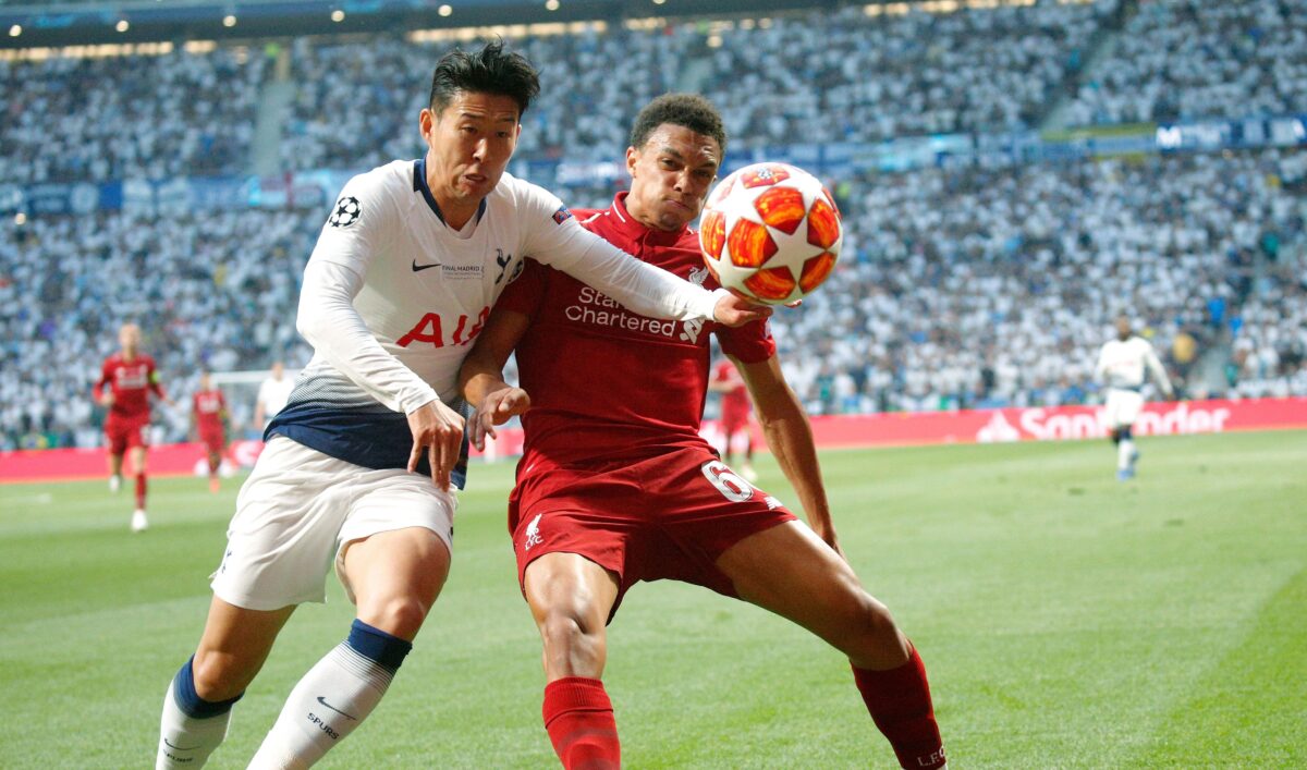 Ο Σον πρωταγωνίστησε σε διαφημιστική καμπάνια εσωρούχων