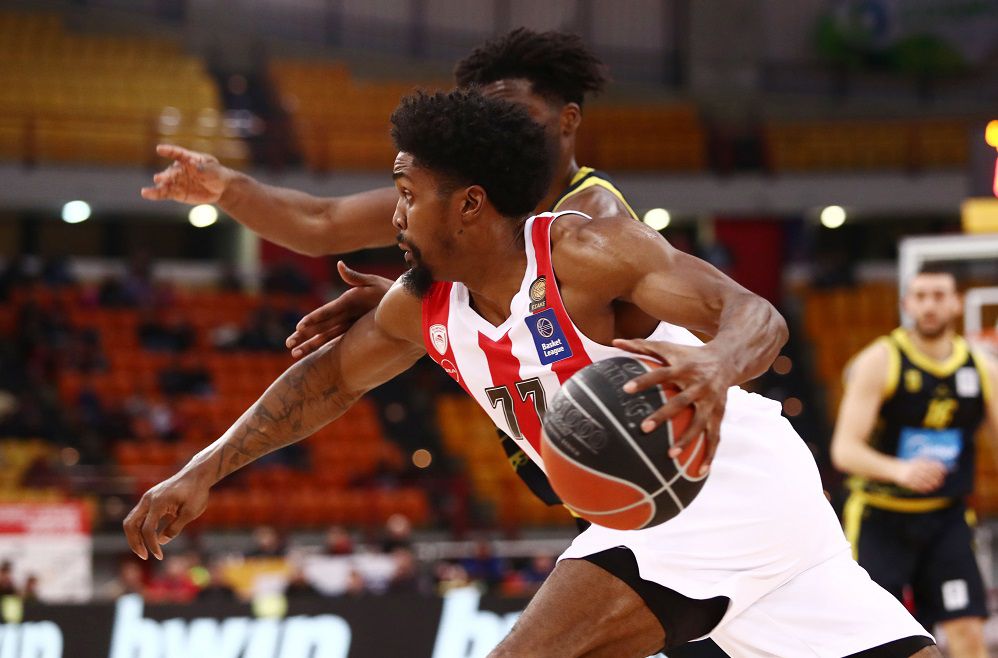 Ολυμπιακός – Άρης: Το φοβερό buzzer beater του Σακίλ ΜακΚίσικ (vid)
