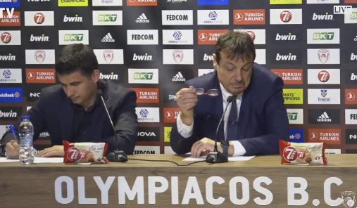 Ο Αταμάν δεν μπορούσε να προφέρει τον Λούντζη αλλά «του δίνω πολλά συγχαρητήρια» (vid)