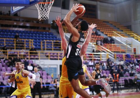 Περιστέρι – ΠΑΟΚ: Τρομερό alley-oop κάρφωμα από τον Ρένφρο