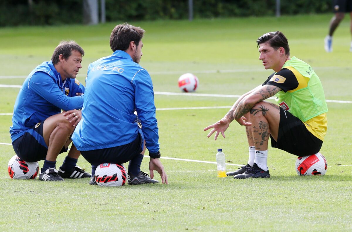 Ο Αλμέιδα έχει ήδη σκεφτεί τον αντικαταστάτη του Γκαρσία και δεν είναι ο Αραούχο