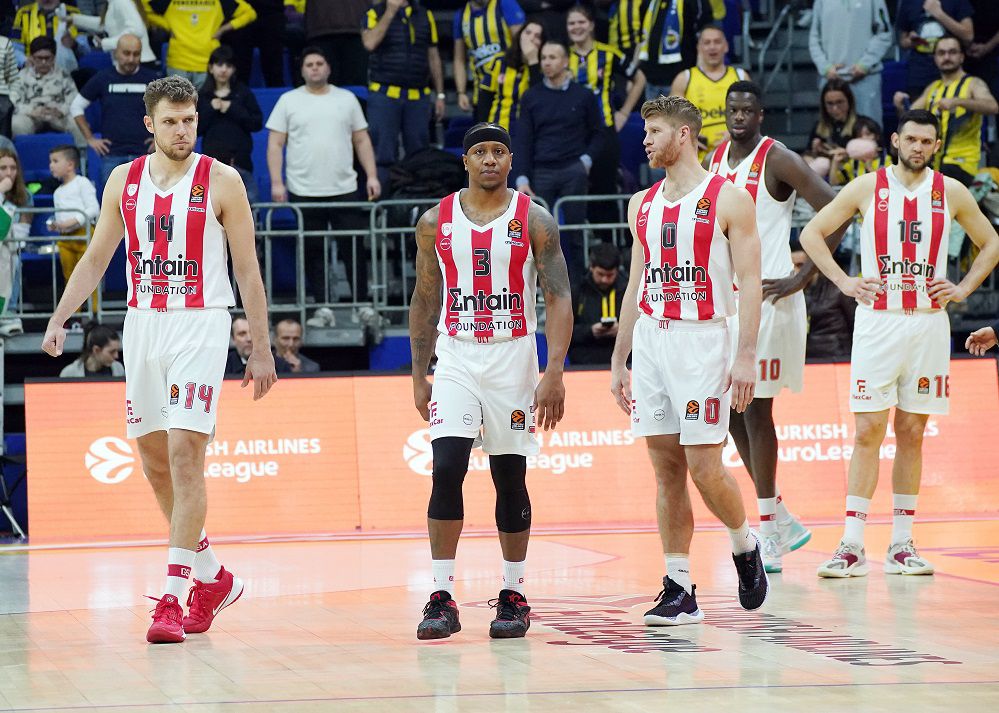 Η Ευρώπη υποκλίνεται στον Ολυμπιακό