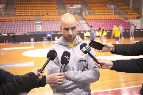 Σπανούλης: «Προσπαθώ να εμπνεύσω τα παιδιά και να μεταδώσω εμπειρίες» (vid)