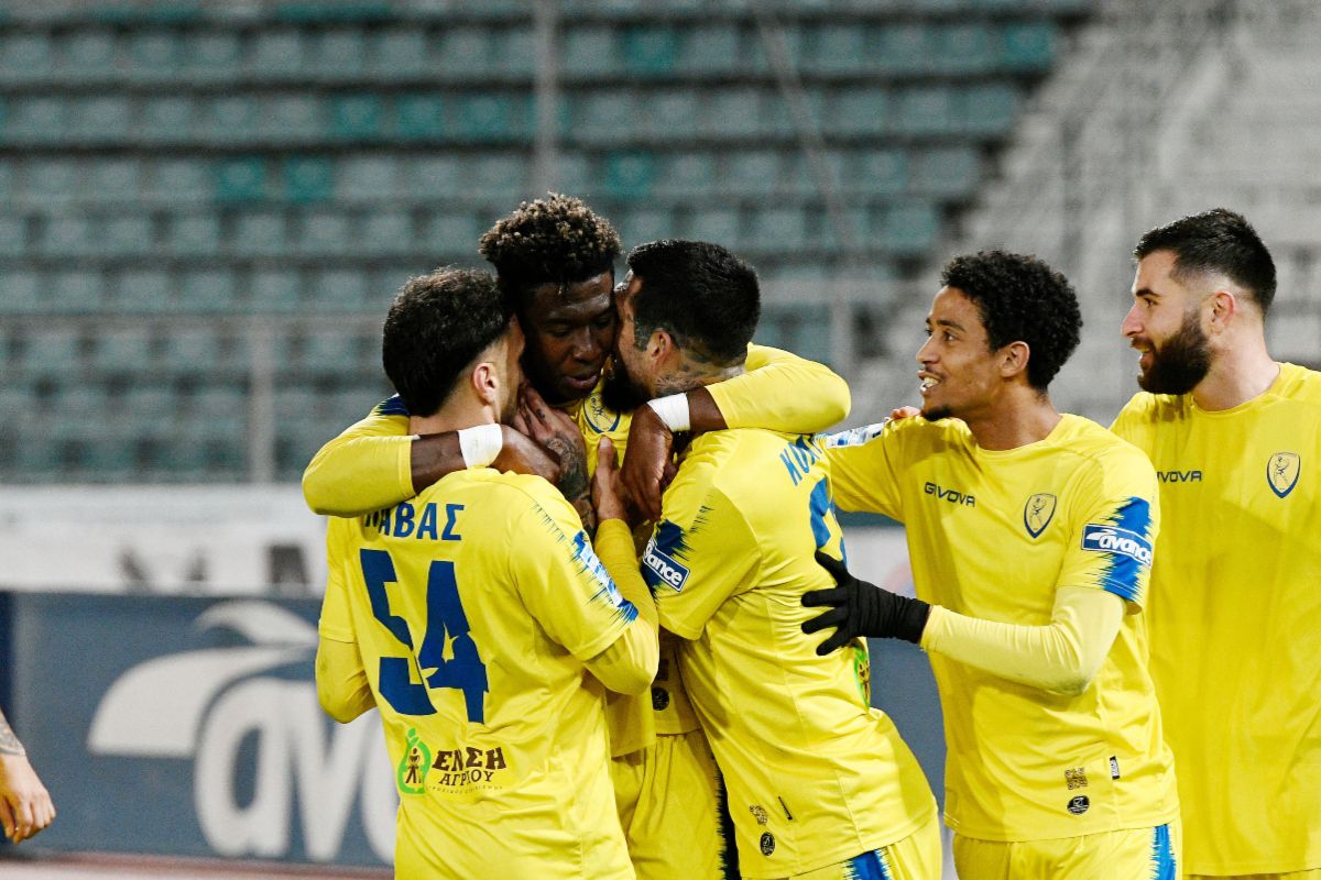 Με Γκρατερόλ η αποστολή του Παναιτωλικού για τον Ολυμπιακό