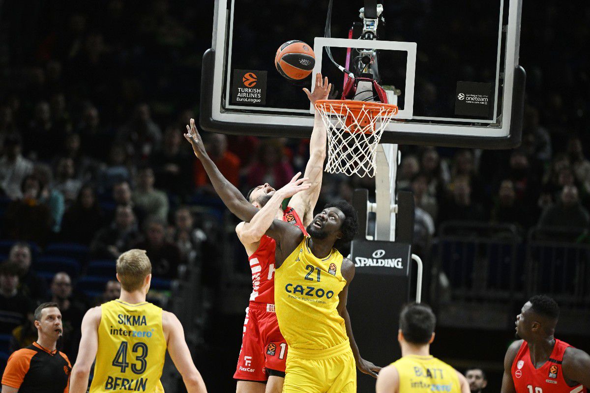 ΑΛΜΠΑ ΒΕΡΟΛΙΝΟΥ – ΟΛΥΜΠΙΑΚΟΣ