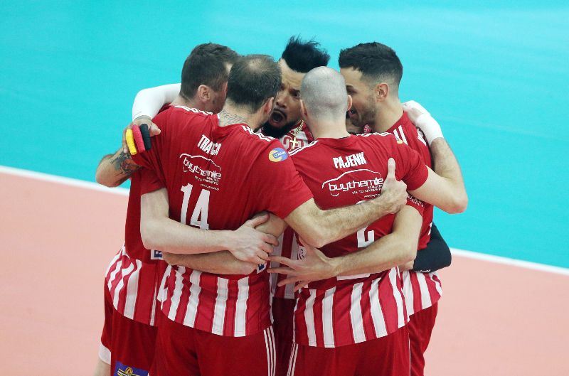 Ξεσήκωσε το κοινό ο Γκουσταβάο (vid)