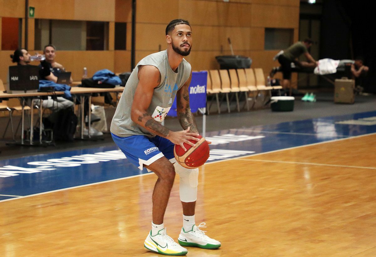 Η πρώτη ανάρτηση του Ντόρσεϊ ως παίκτης της Φενέρ