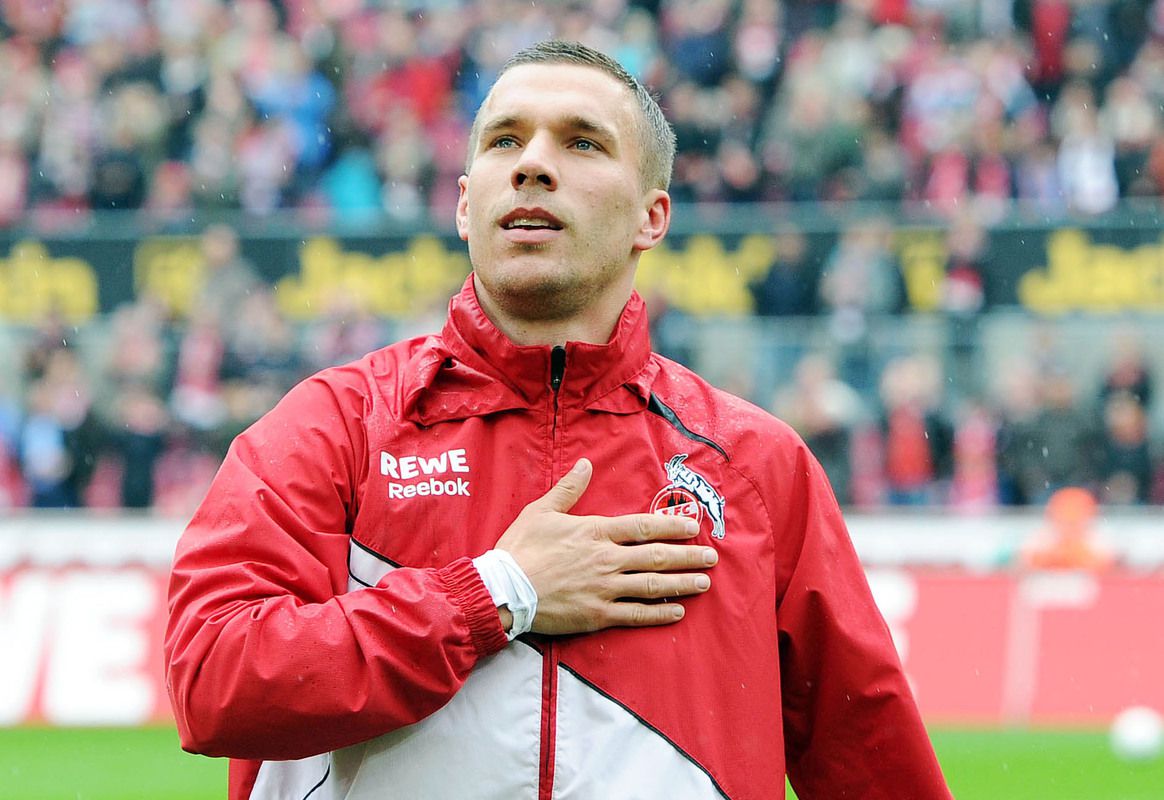 Ο Λούκας Ποντόλσκι κάνει… πλάκα στην Πολωνία! (vids)