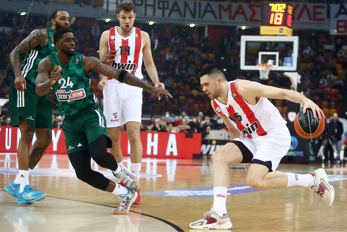 Ολυμπιακός – Παναθηναϊκός: Άλλοι στόχοι, άλλα δεδομένα, αλλά πάντα… «ντέρμπι αιωνίων»