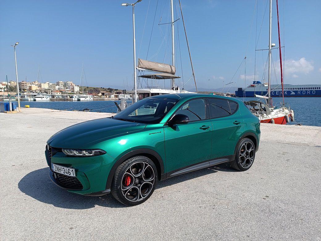 Στο τιμόνι της υβριδικής Alfa Romeo Tonale των 160 ίππων