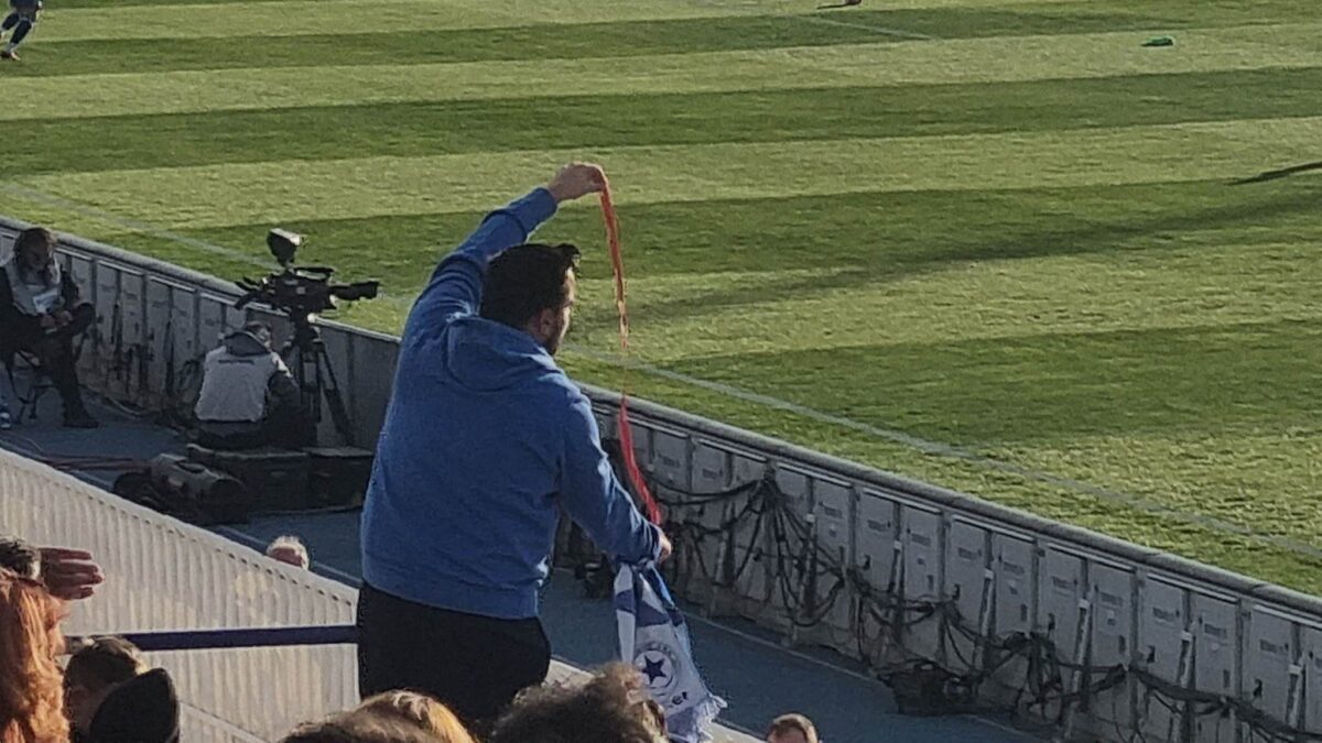 Βγήκαν οι… μεζούρες στο Περιστέρι (gallery)