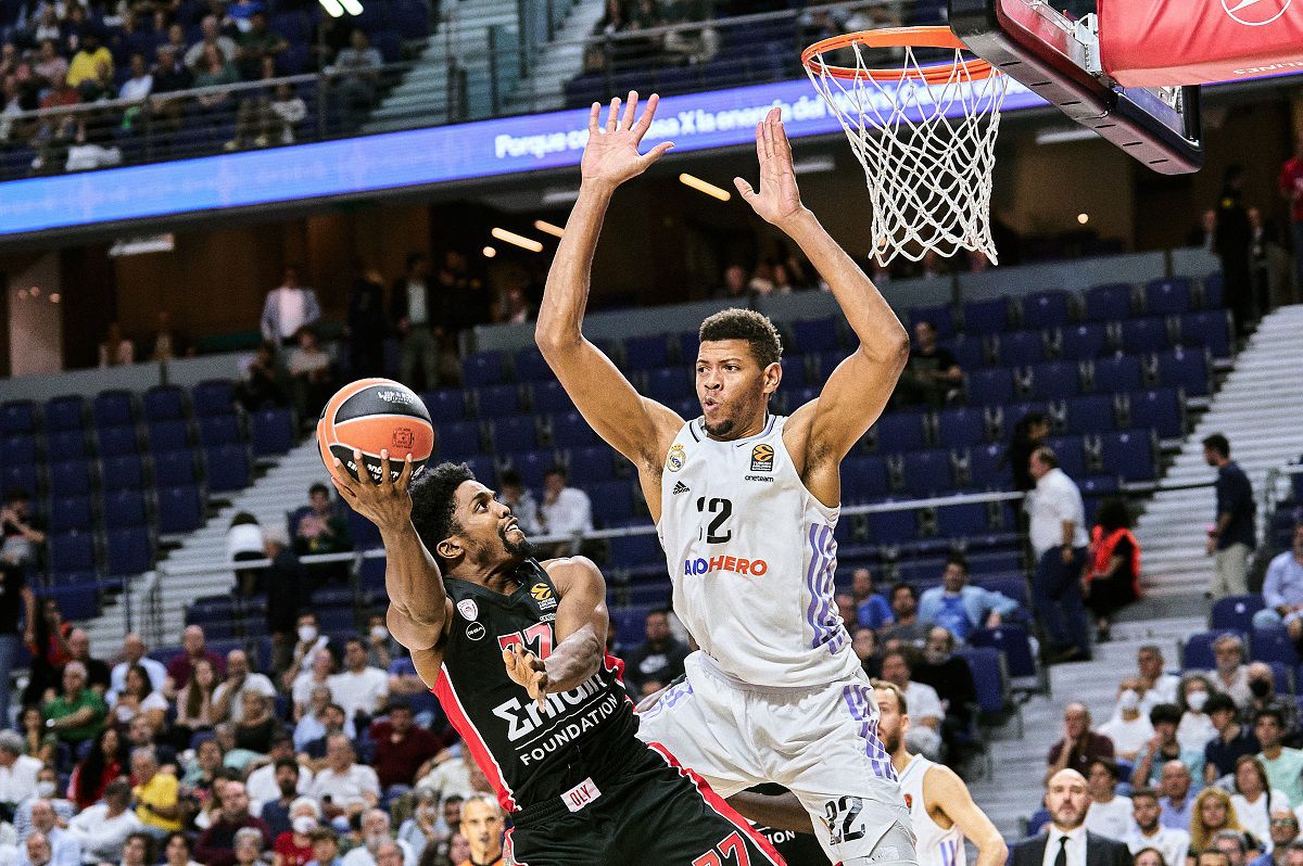 H Ρεάλ στο κυνήγι του Ολυμπιακού, η Μπασκόνια φιλοξενεί τη Βαλένθια στο ισπανικό ντέρμπι