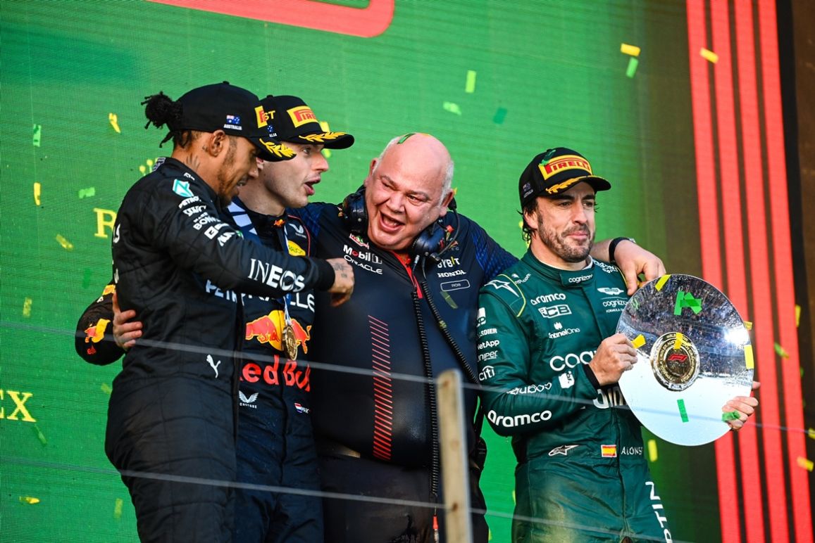 «Τέρμα οι τρεις Red Bull στο βάθρo – Βραβείο για την προσπέραση του μήνα» (vid)