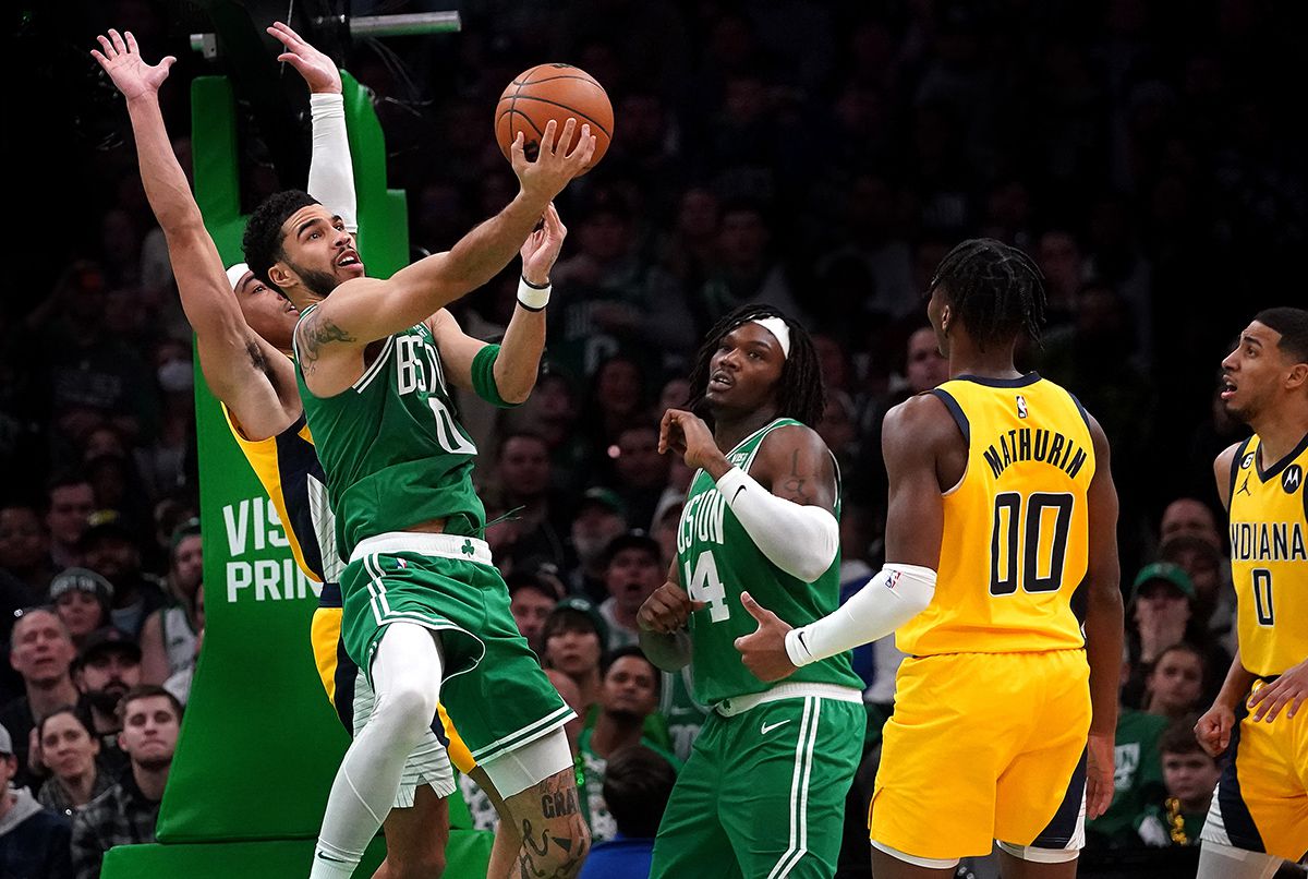 Ο Τέιτουμ ήταν clutch και οι Σέλτικς πέρασαν από την έδρα των Σίξερς (vid)