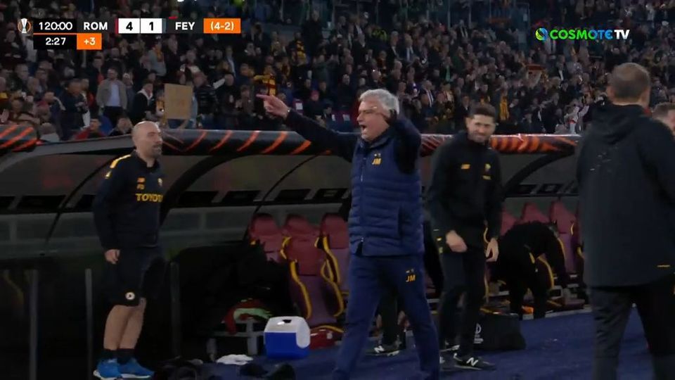 Εκστασιασμένος Μουρίνιο πανηγύρισε σα… παιδί την πρόκριση της Ρόμα!