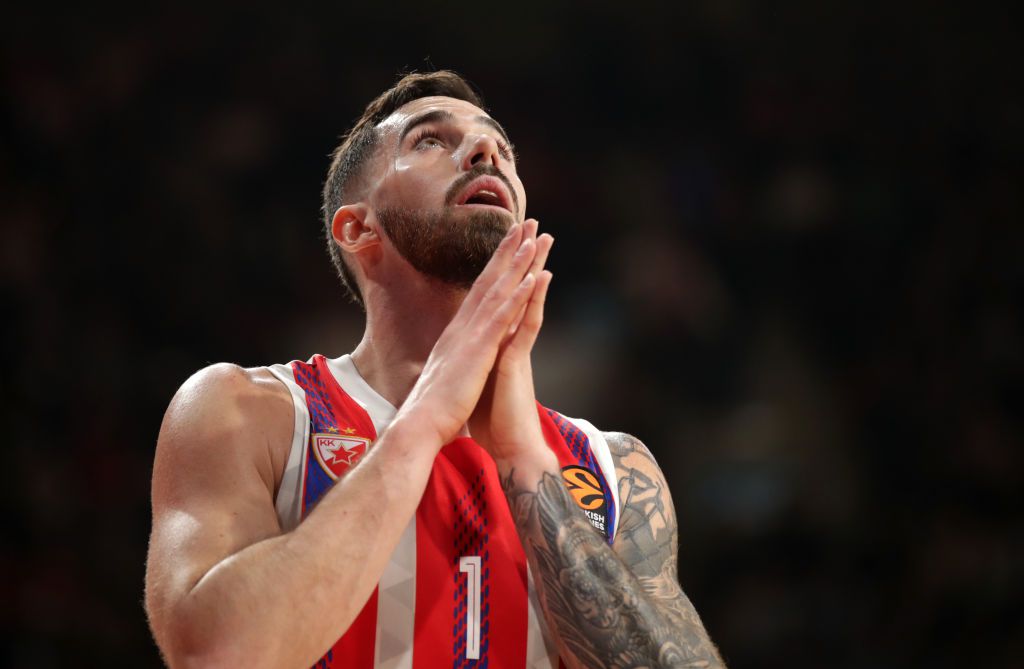 «Φεύγει σίγουρα από τον Ερυθρό Αστέρα ο Βιλντόζα – Πρώτη επιλογή ο Παναθηναϊκός του Λάσο, στη διεκδίκηση και ο Ολυμπιακός»