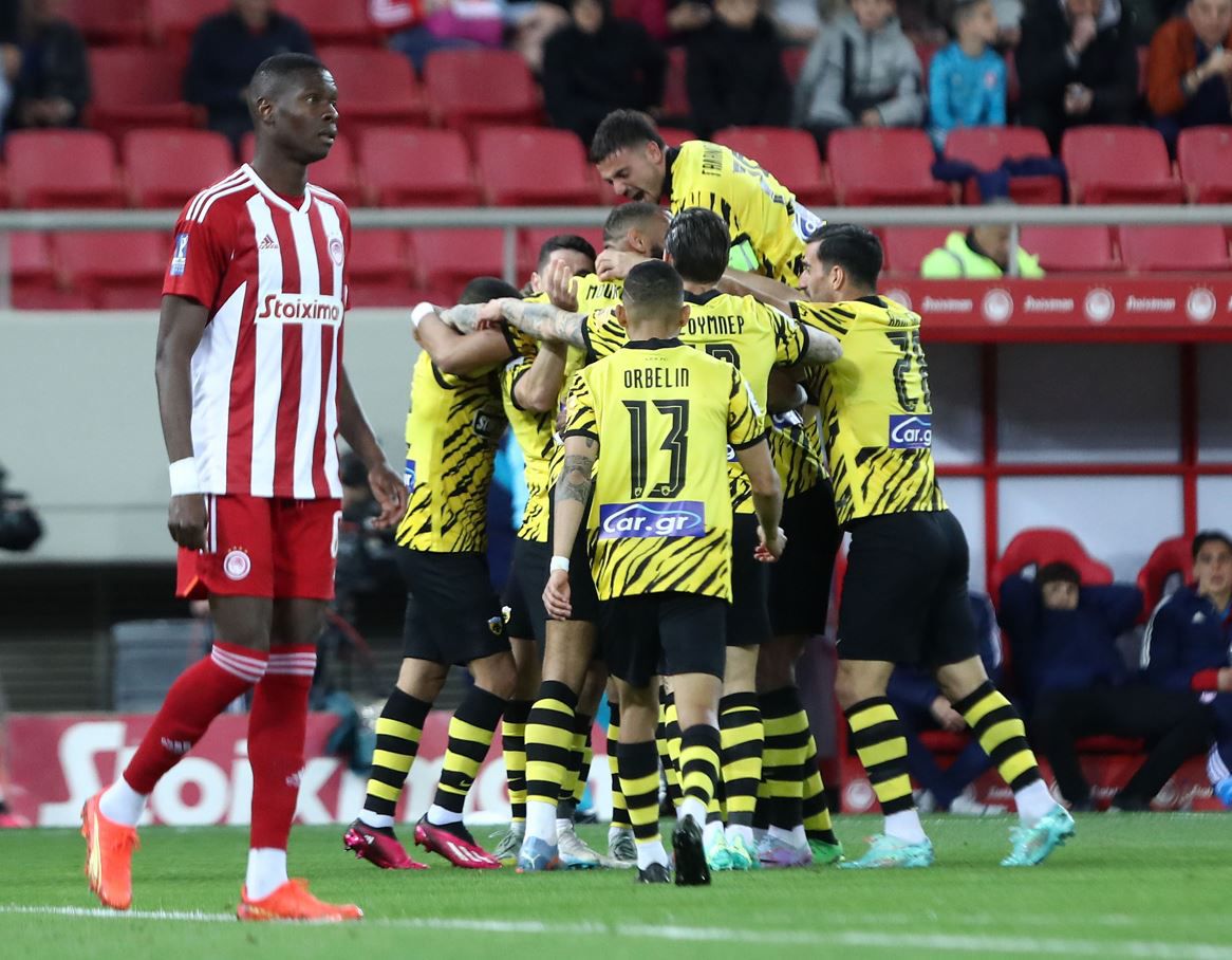 «Γλυκιά» ήττα για την ΑΕΚ στο Φάληρο κι έκτος τελικός σε οκτώ χρόνια στο Κύπελλο Ελλάδας