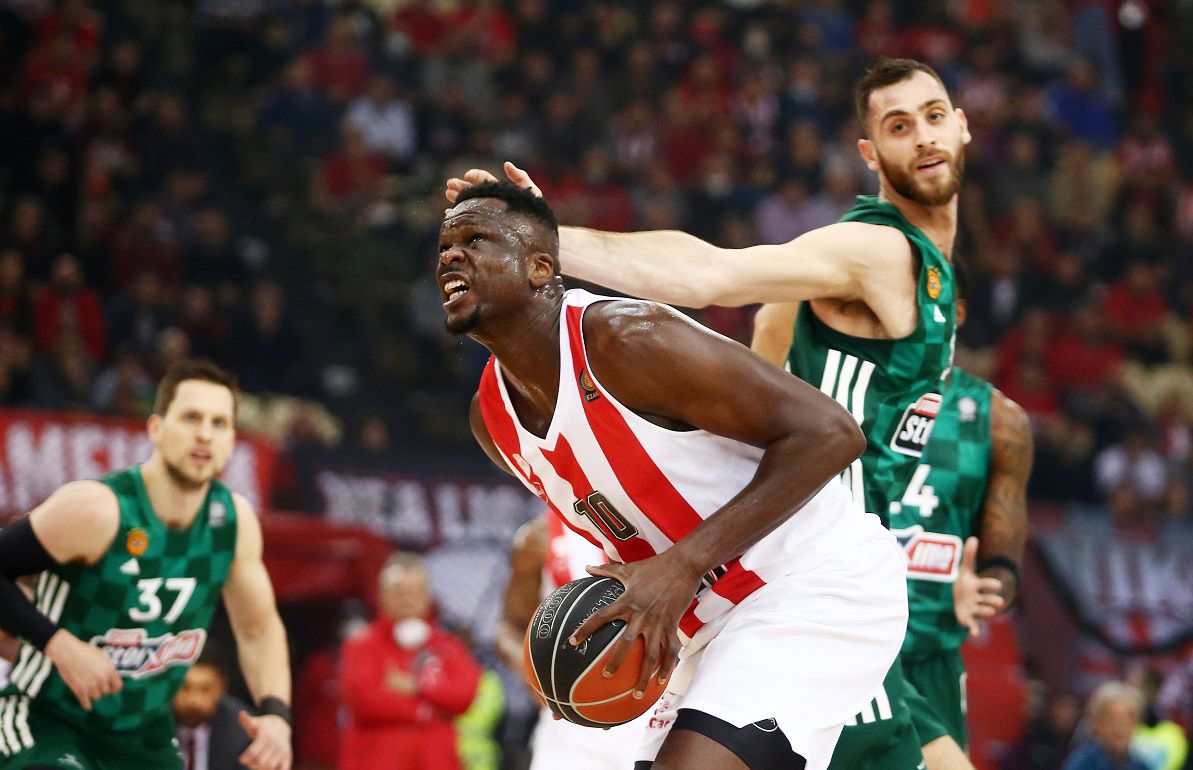 Μπελόσεβιτς, Πέρεζ και Ντιφαλά στο ΣΕΦ